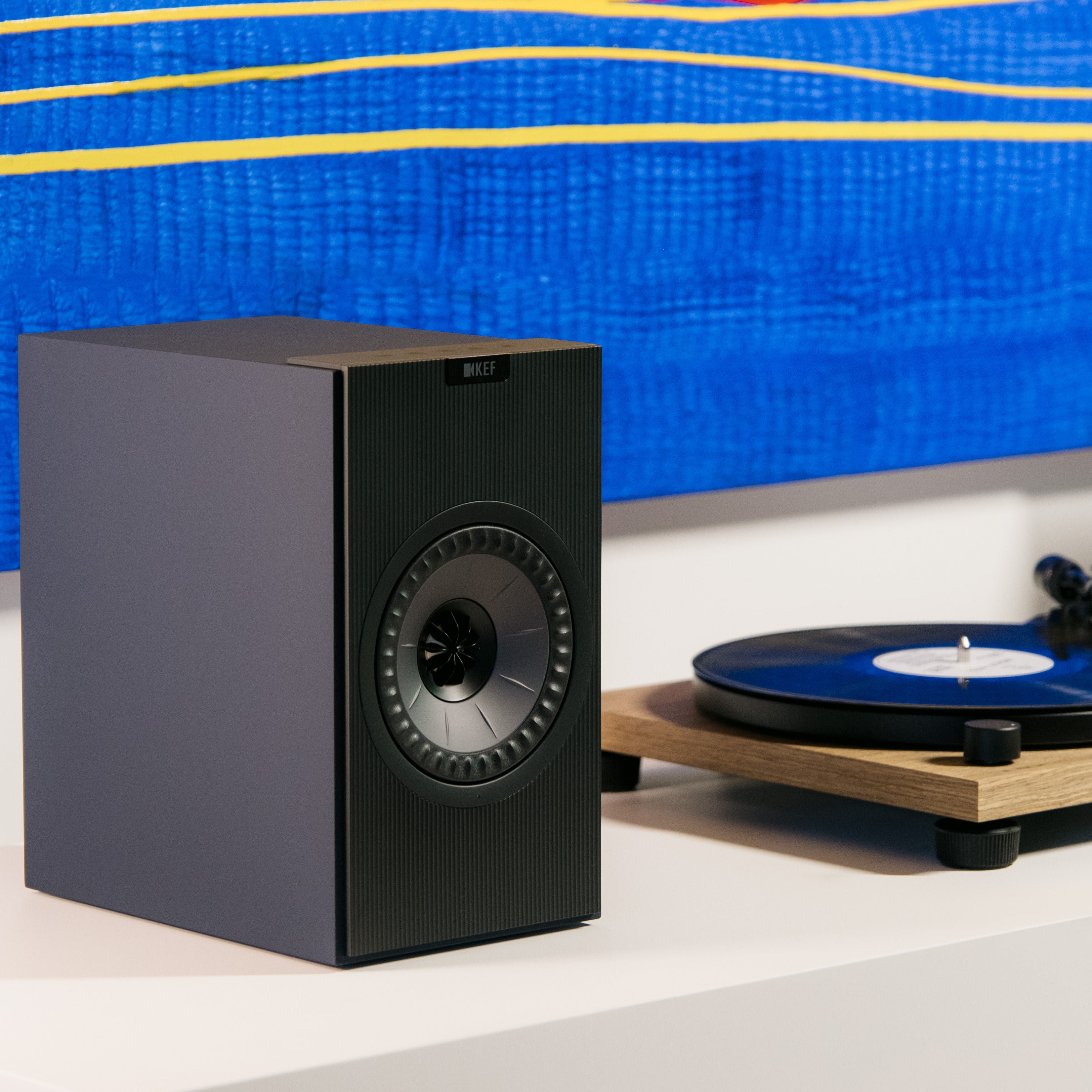 KEF Coda W + AT-LPW40WN Bundle