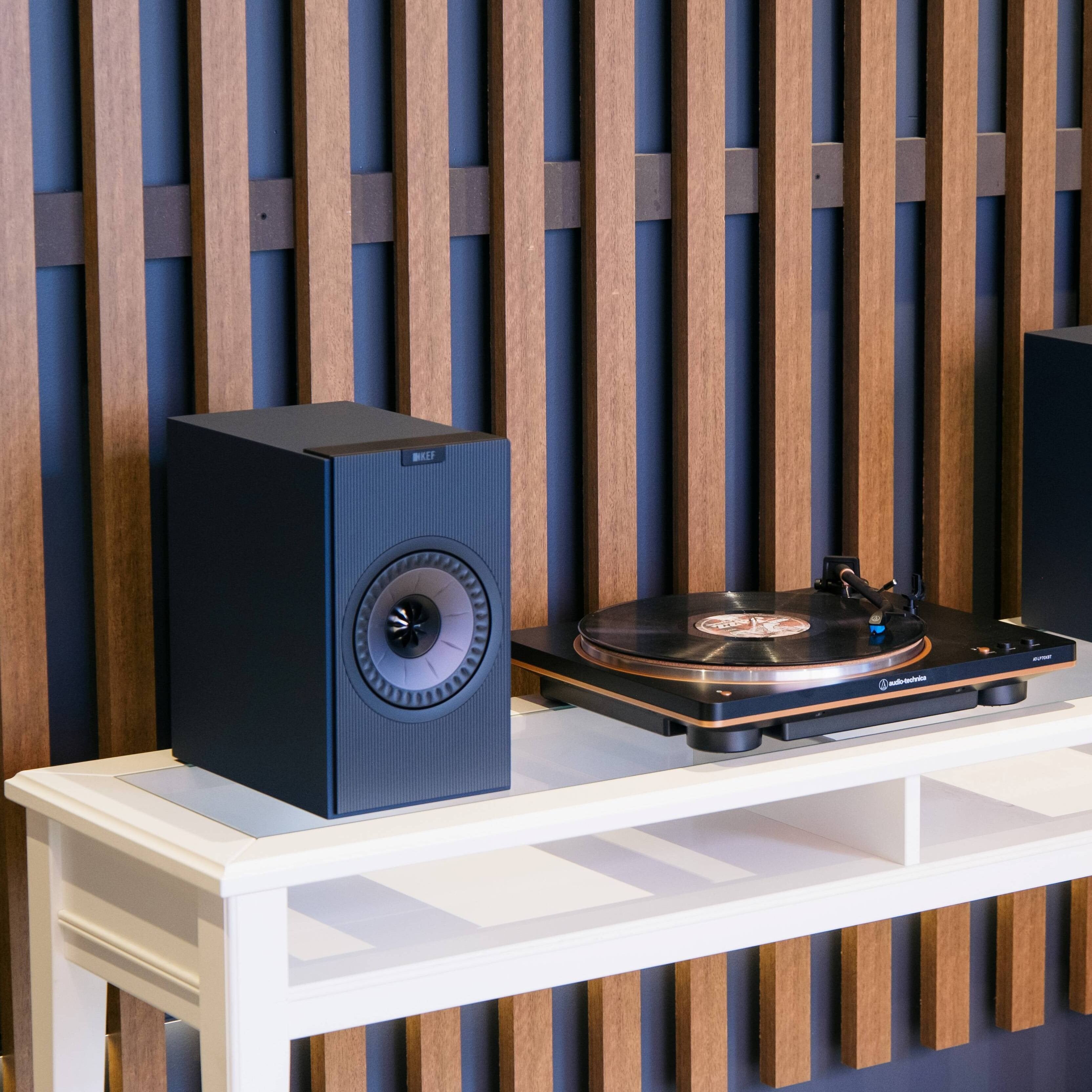 KEF Coda W + AT-LP70XBT Bundle