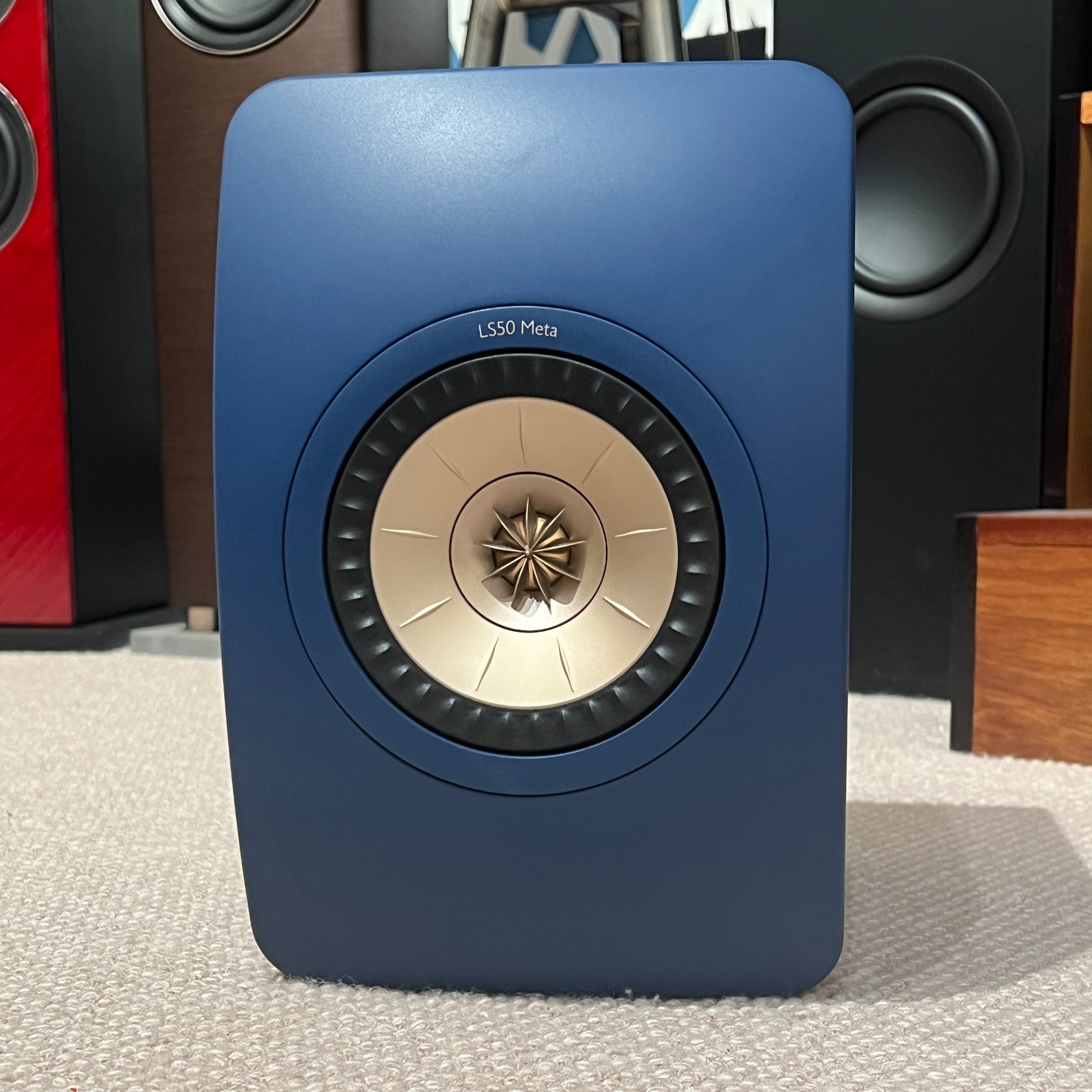 KEF LS50 Meta (Royal Blue Special Edition)