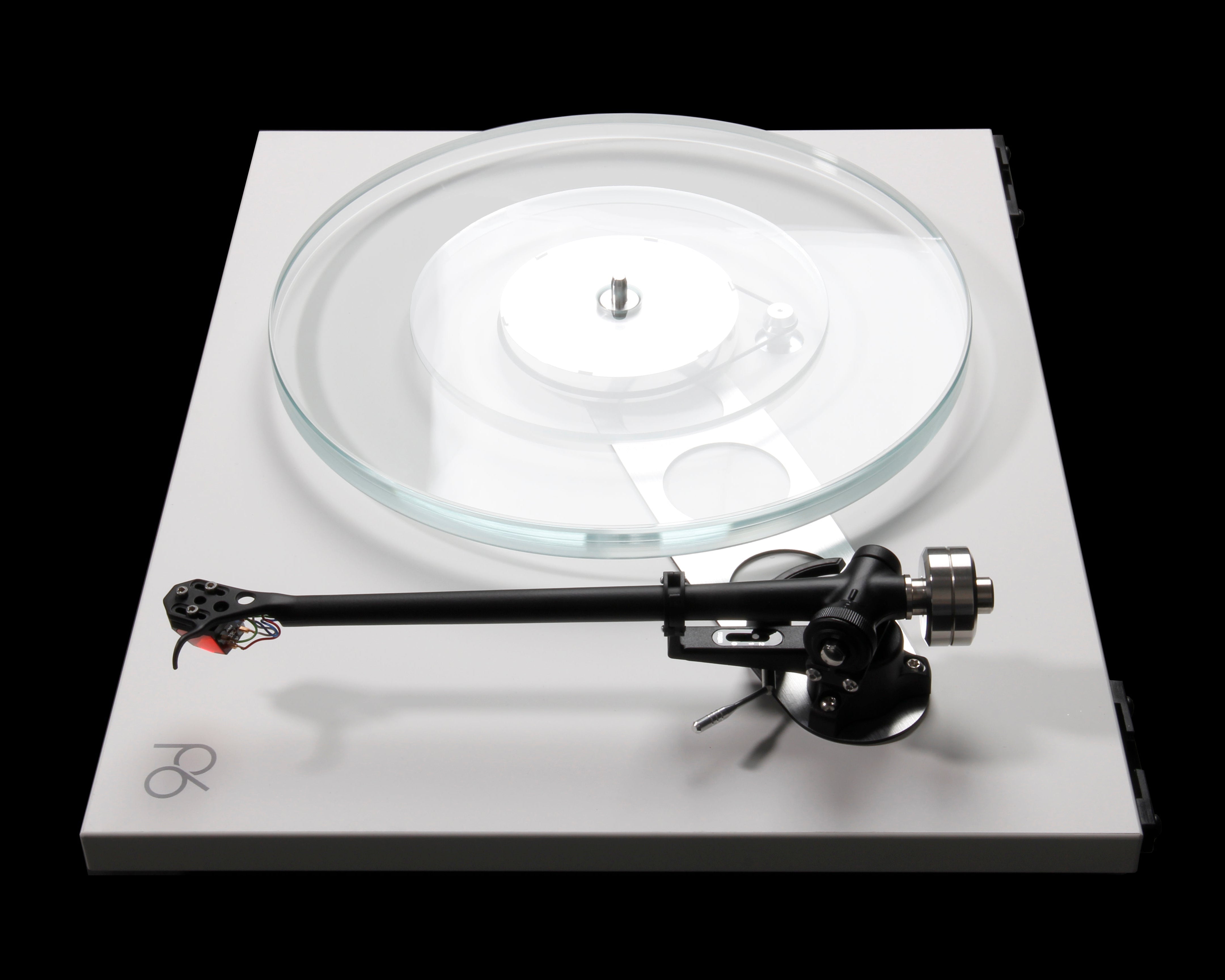 Rega Planar 6 Turntable