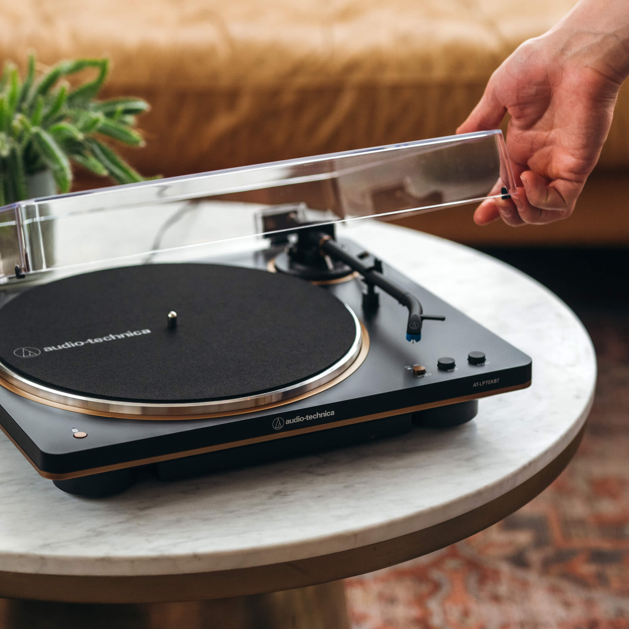 AT-LP70XBT Fully Automatic Wireless Belt-Drive Turntable