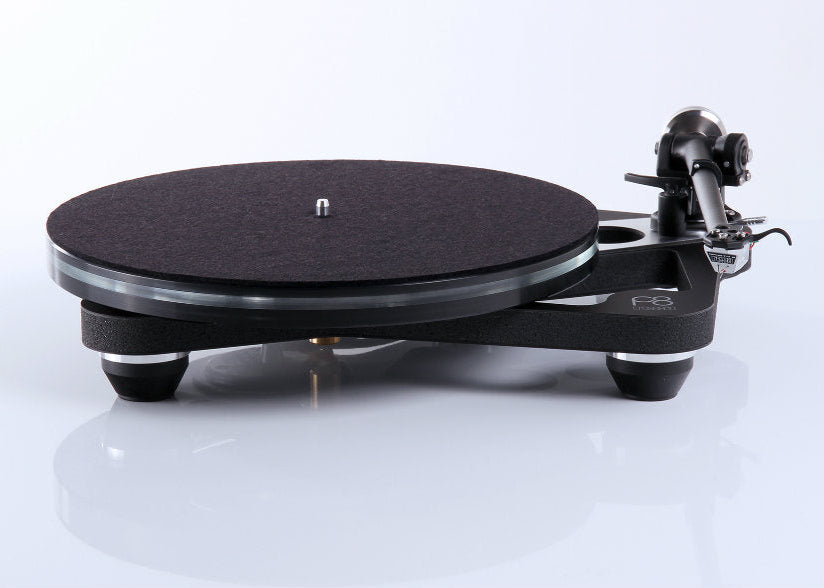 Rega Planar 8 Turntable