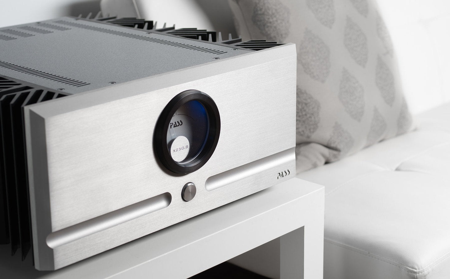 Pass Labs X250.8 Pass Labs - Brisbane HiFi