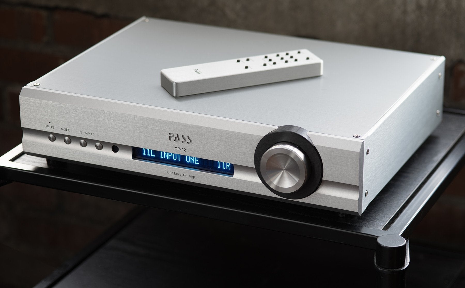 Pass Labs XP-12 Pass Labs - Brisbane HiFi