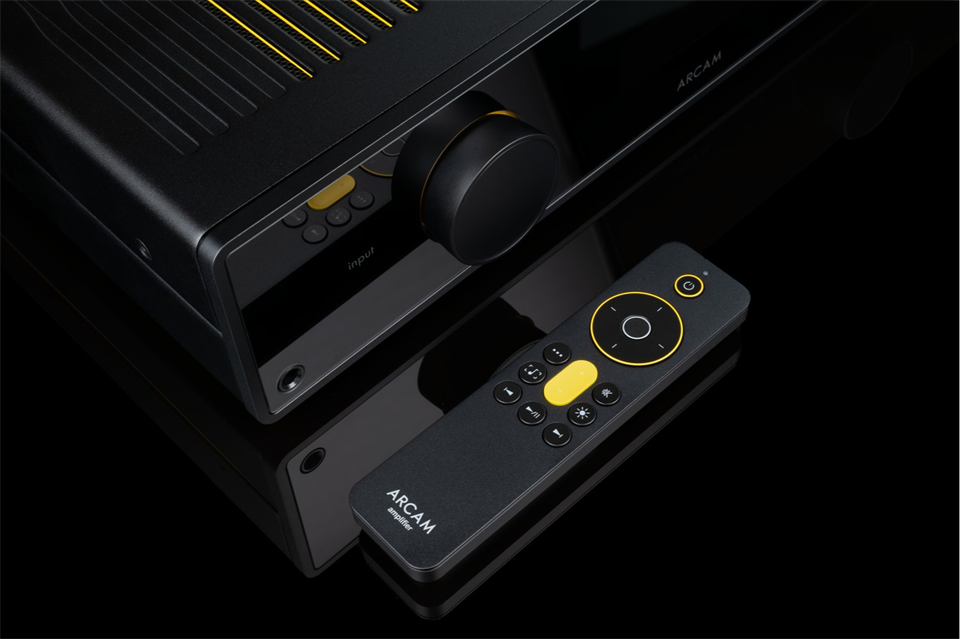 A50 Signature Dual-Mono Class G Integrated Amplifier