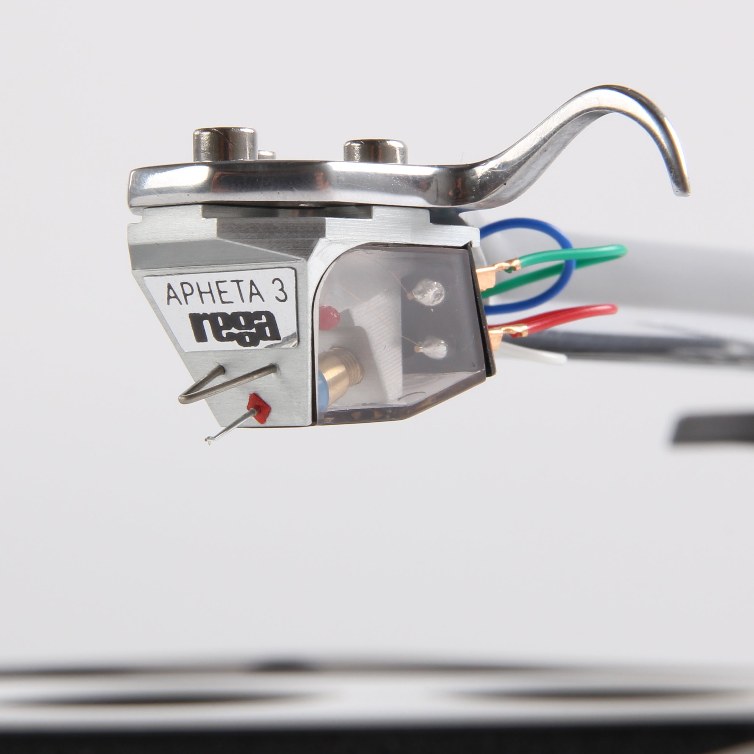Rega Planar 10 Turntable