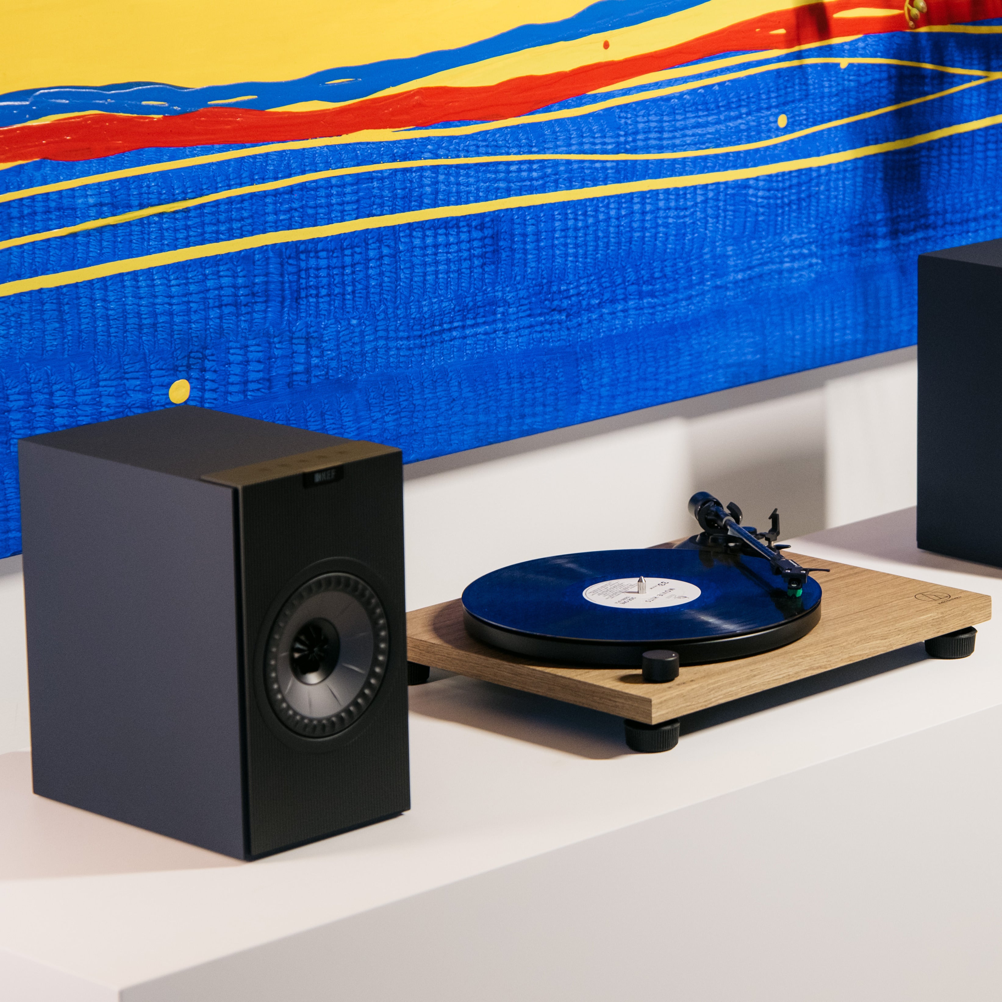 KEF Coda W + AT-LPW40WN Bundle