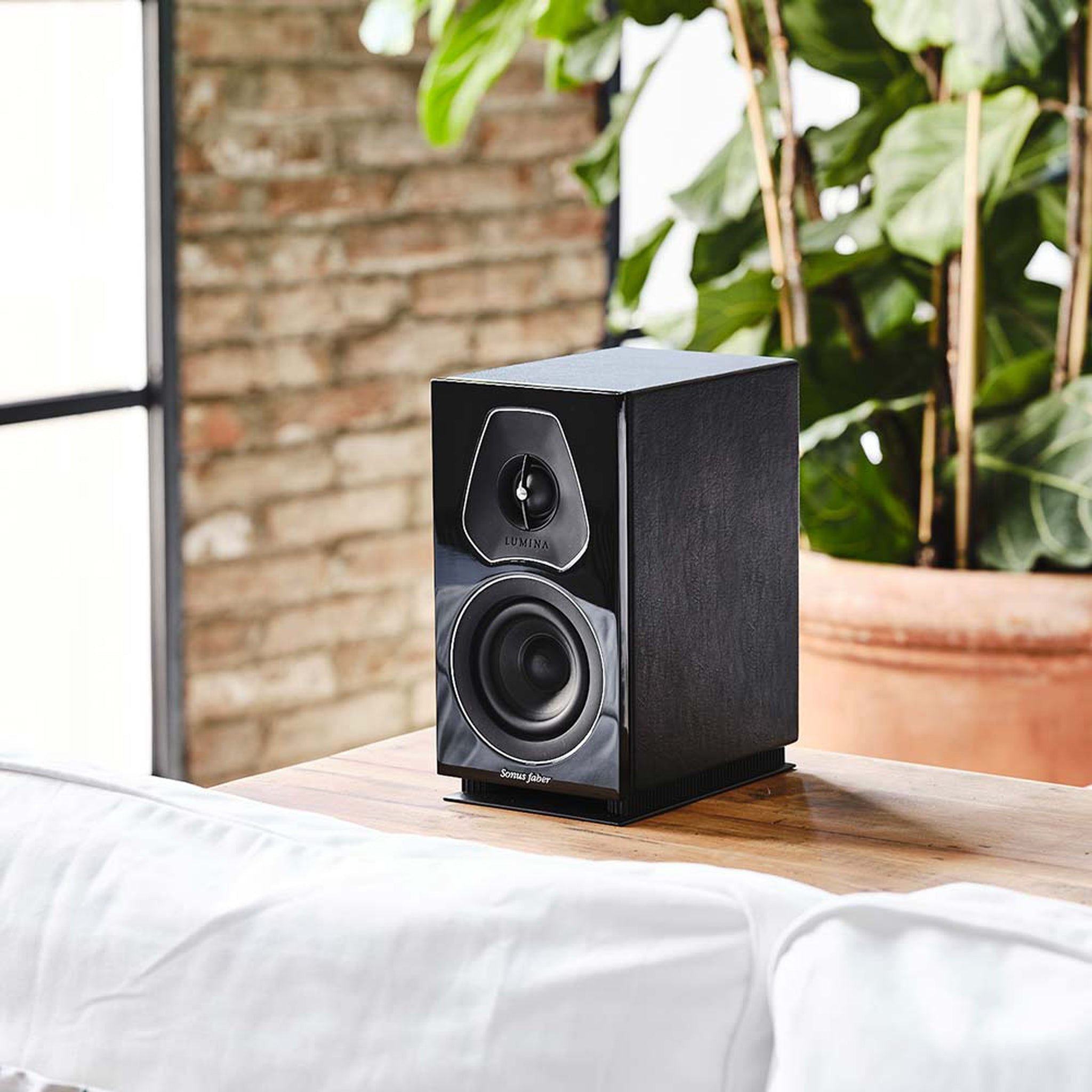  Sonus Faber Lumina I Bookshelf Speaker Sonus Faber - Brisbane HiFi