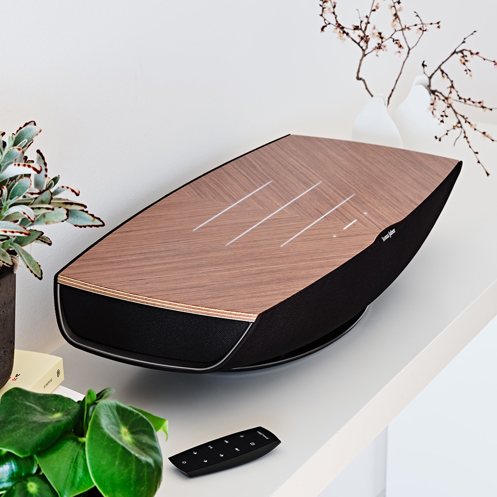  Sonus Faber Omnia Speaker Sonus Faber - Brisbane HiFi